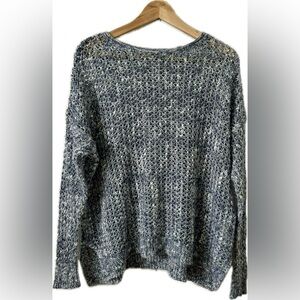 Hollister Women's Gray Knit Sweater